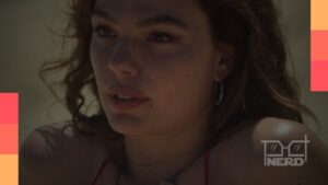 Design com destaque para ‘Lei Maria da Penha 19 anos’ e ícones de filmes e séries ilustrando a cultura pop e a luta contra a violência doméstica