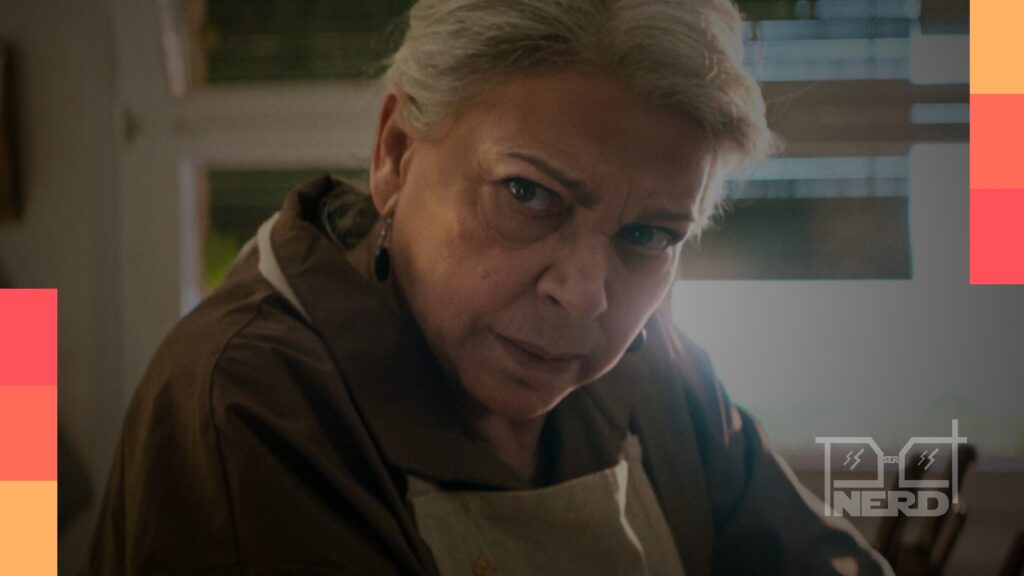 Personagens na cena do enterro na minissérie Duas Covas da Netflix