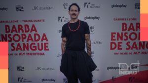 Aly Muritiba na pré-estreia de Barba Ensopada de Sangue, comentando a internacionalização do cinema brasileiro.alt