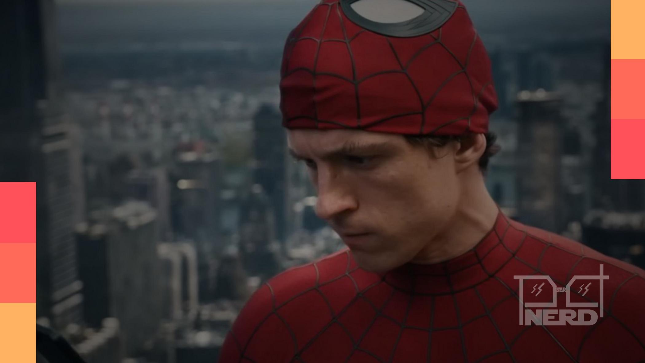 Peter Parker olhando pensativo em cena do trailer de Homem-Aranha: Um Novo Diaalt