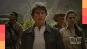 Homem estilizado ao lado de elementos de Peaky Blinders e atmosfera de ação da Netflix, com foco em Tom Cruisealt