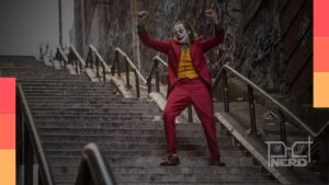 Colagem com cenas de filmes como Scarface, Psicopata Americano, Oldboy e Coringa, representando protagonistas anti-heróis