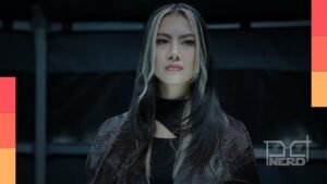 Adeline Rudolph interpretando Kitana em Mortal Kombat II e em produções sobrenaturais da Netflix