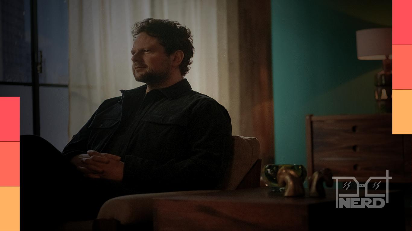 Selton Mello em Sessão de Terapia, série original Globoplay, com referência ao retorno da sexta temporada em 22 de maio