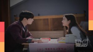 Ilustração de uma tela de streaming com personagens de K-dramas representando romance, ação, terror e drama histórico