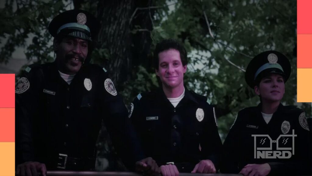Ilustração com Jordan Peele e clima de Loucademia de Polícia, indicando cancelamento do reboot