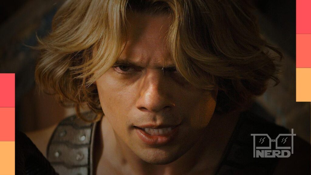 Nicholas Galitzine como He-Man no filme Mestres do Universo em cartaz nos cinemas