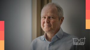 CEO da Ubisoft, Yves Guillemot, comenta que consoles e jogos digitais não devem perturbar muito o setor após a Sony acabar com discos de PS5 em 2028