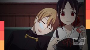 Ilustração temática de anime com casal romântico tsundere e elementos de coração e humor, representando 14 animes de romance tsundere.
