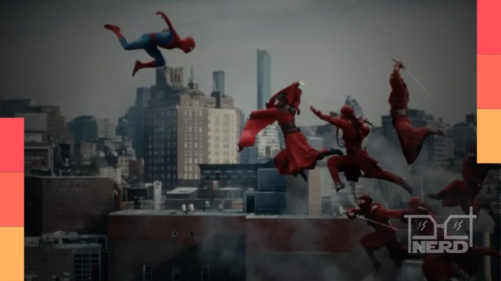 Pôster internacional de Homem-Aranha: Um Novo Dia com Homem-Aranha em destaque, Hulk ameaçador e a Tentáculo ao fundo