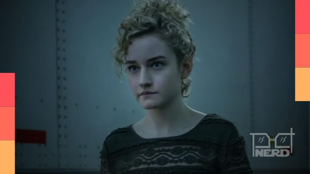 Julia Garner em imagem de divulgação, anunciada como estrela e produtora de série true-crime na Apple TV