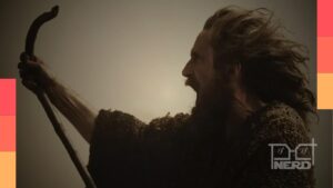 Daniel Weyman caracterizado como Gandalf em foto inédita da 3ª temporada de O Senhor dos Anéis: Os Anéis de Poder