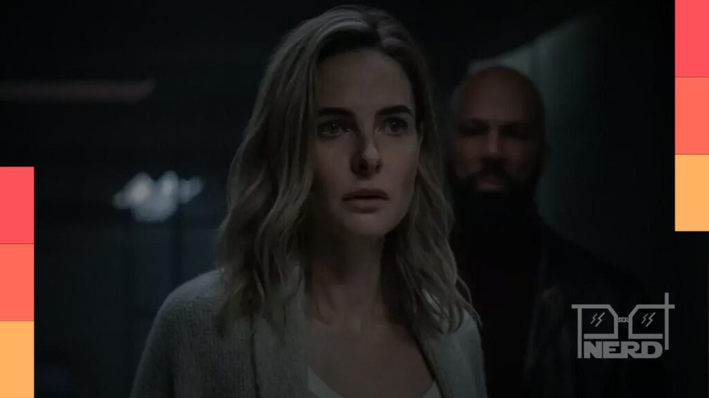 Rebecca Ferguson como Juliette em Silo, com traje de limpeza e clima tenso do Silo 18