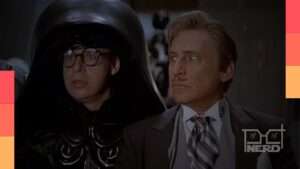 Soldados de Spaceballs puxando um pente gigante no deserto para formar o número 2 em referência ao filme Spaceballs