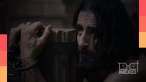 Cena do trailer da sexta temporada de The Chosen mostrando instantes anteriores à crucificação de Jesus Cristo