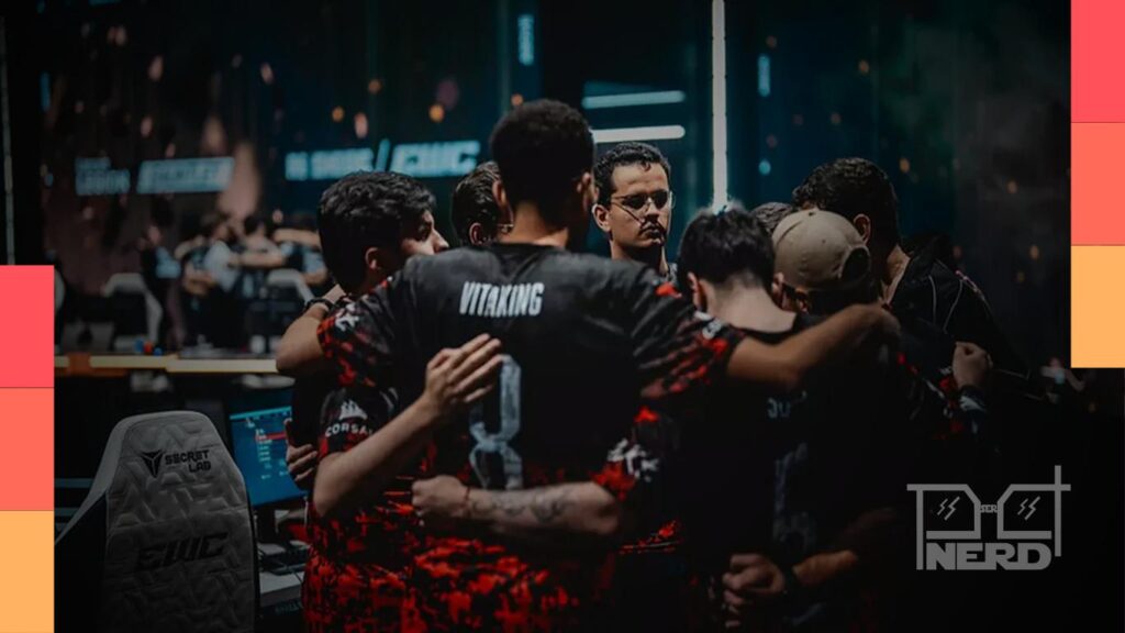 Jogadores da FaZe Clan comemoram vitória no Rainbow Six Siege contra a FURIA na final da Esports World Cup