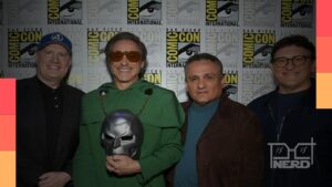 Robert Downey Jr. como Doutor Destino e menção à conexão com o Quarteto Fantástico nas cenas de Vingadores: Doutor Destino