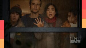 Wagner Moura aparece em cena com a família no filme A Última Casa da Netflix