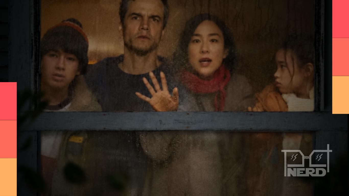 Wagner Moura aparece em cena com a família no filme A Última Casa da Netflix