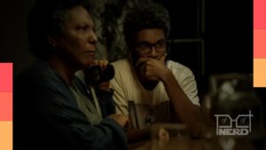 Diretor Gabriel Martins no set de Vicentina Pede Desculpas, ao lado de Rejane Faria