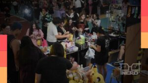 Público geek no Anime Beach em Imbé com dublador conhecido por Thor e Vecna, atrações de games e sorteio de Xbox One