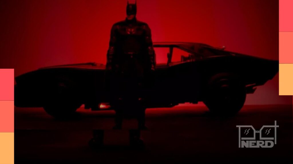 Batmóvel aparece capotando em cena noturna durante filmagens de Batman Parte 2 em Glasgow