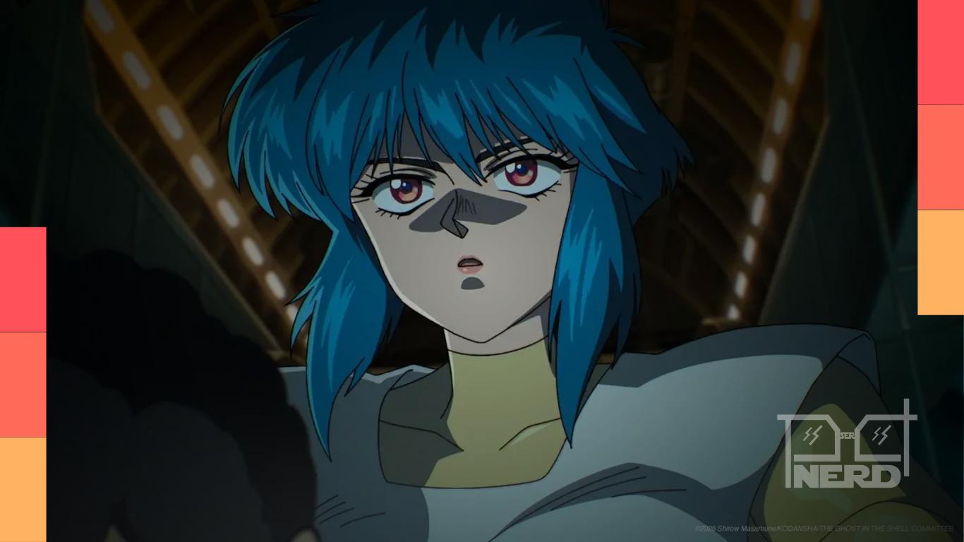 Kusanagi aparece em cena do episódio final de The Ghost in the Shell, com elementos cyber e atmosfera de epílogo