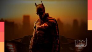 Batman usando cinto amarelo durante gravação de uma perseguição no metrô para Batman: Parte 2