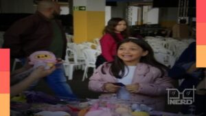 Visitantes aproveitam a Feira Geek do Canoas Shopping, com estandes de colecionáveis e atividades de cultura pop.