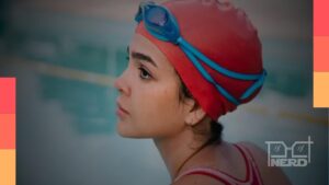 Mel Maia em cena como Lola no filme Medley