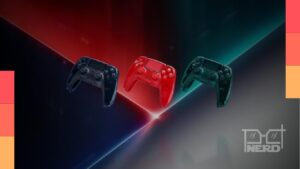 PlayStation 5 Slim e controles DualSense com peças transparentes da coleção Prism em três cores