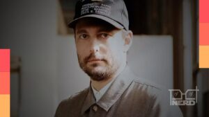 Sam Levinson, criador de Euphoria, em destaque na notícia sobre sua parceria com o Prime Video