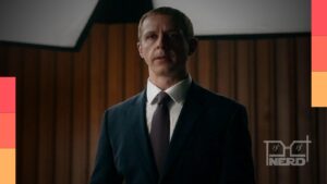 Jeremy Strong em cena de O Outro Lado das Redes, um dos filmes de outubro com avaliação dividida da crítica.
