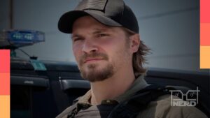 Luke Grimes como Kayce Dutton na segunda temporada de Marshals: Uma História de Yellowstone