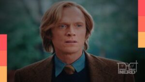 Paul Bettany caracterizado como Visão na série WandaVision, da Marvel