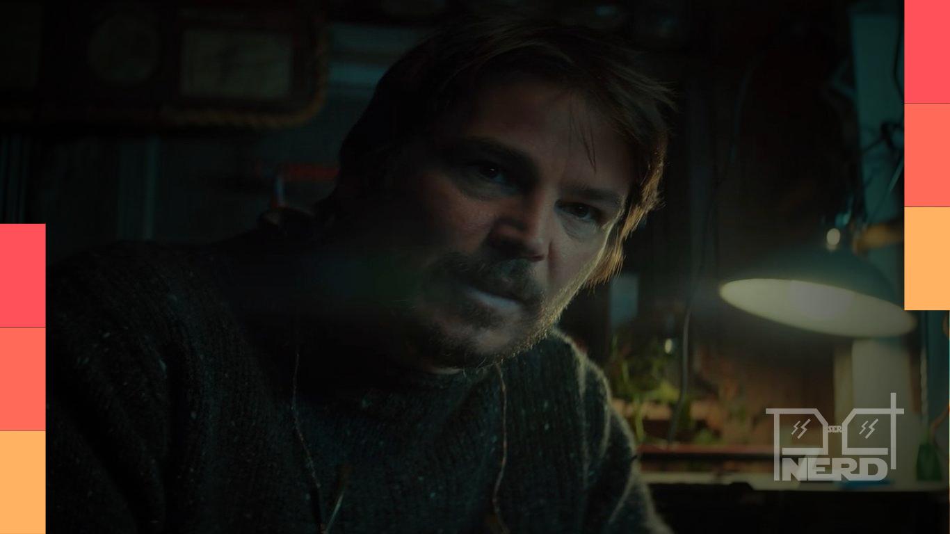 Josh Hartnett em cena da série Profundezas, suspense da Netflix sobre uma comunidade costeira ameaçada.